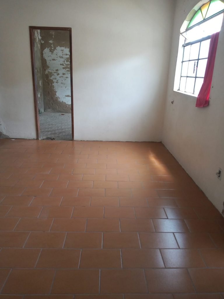 Casa com  enorme Terreno no Mantiqueira   488 m²