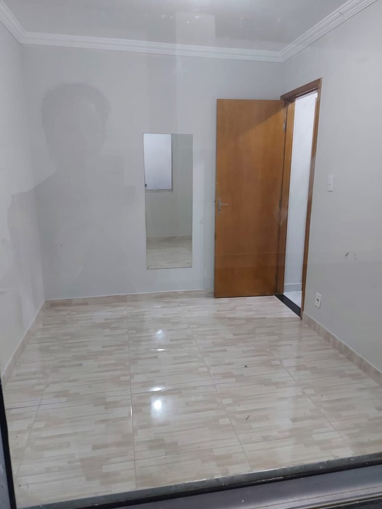 Apartamento de 3 quartos com ampla área privativa  em Justínopolis.