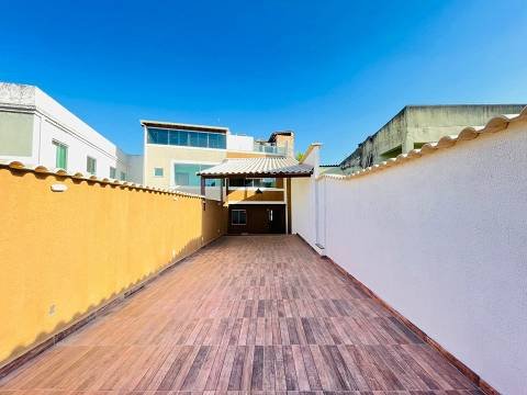 Casa Triplex – 3 Quartos no Céu Azul